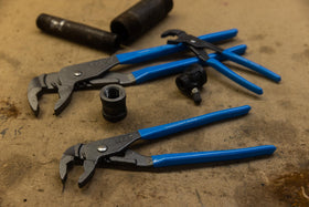 Channellock GLS-3 jaw design in action close-up