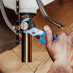 Channellock GS-3 undercut jaw design prevents slipping during use.