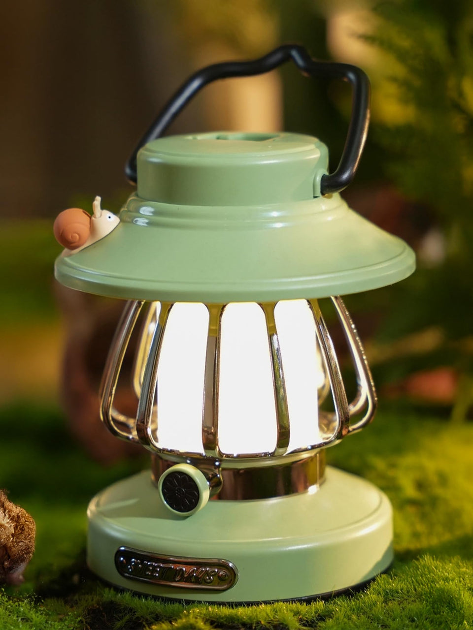 ChicLumen Kids Lantern with 3 color modes for bedtime, reading, and camping ambiance.