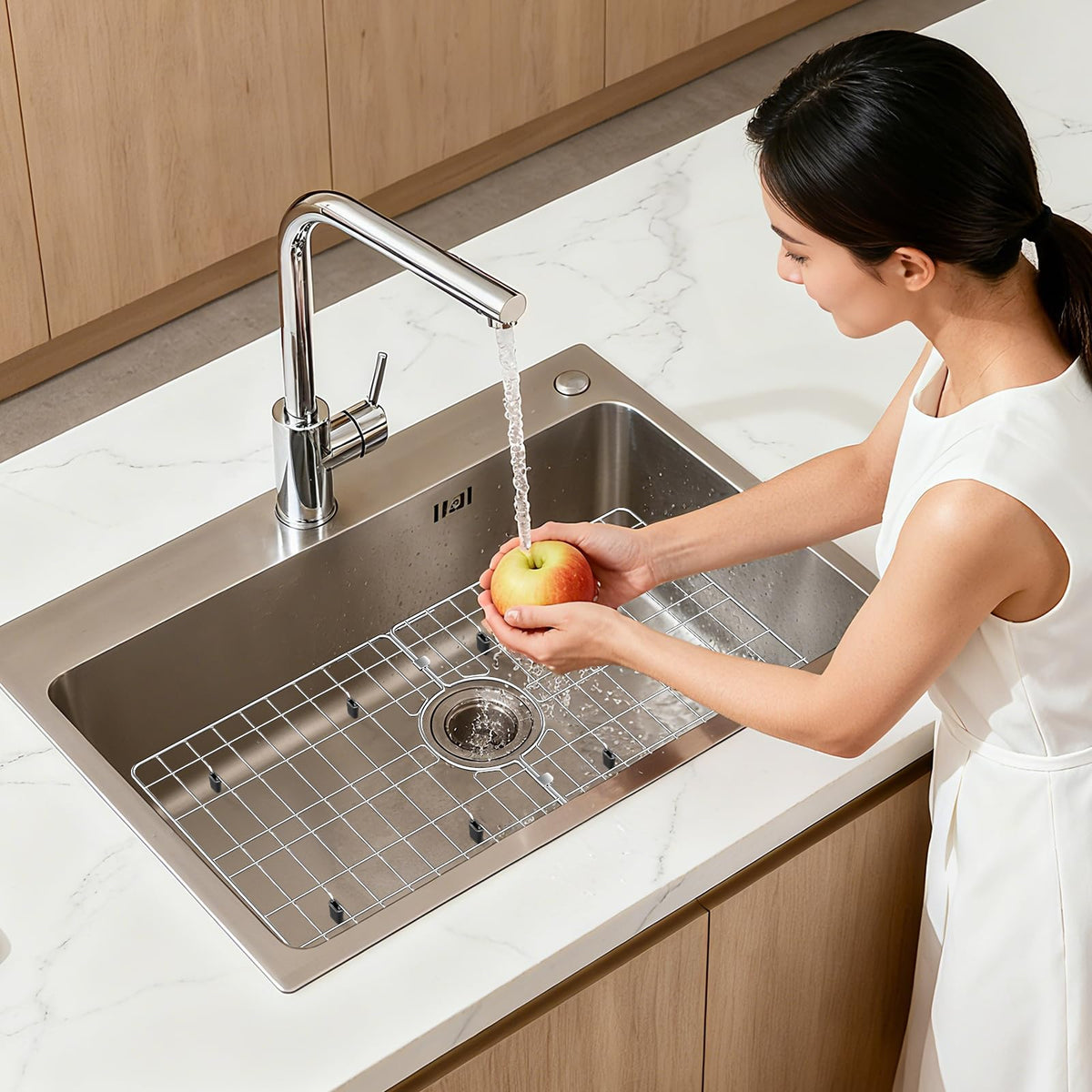 Chilinii scratch-damping grid reduces noise when placing dishes