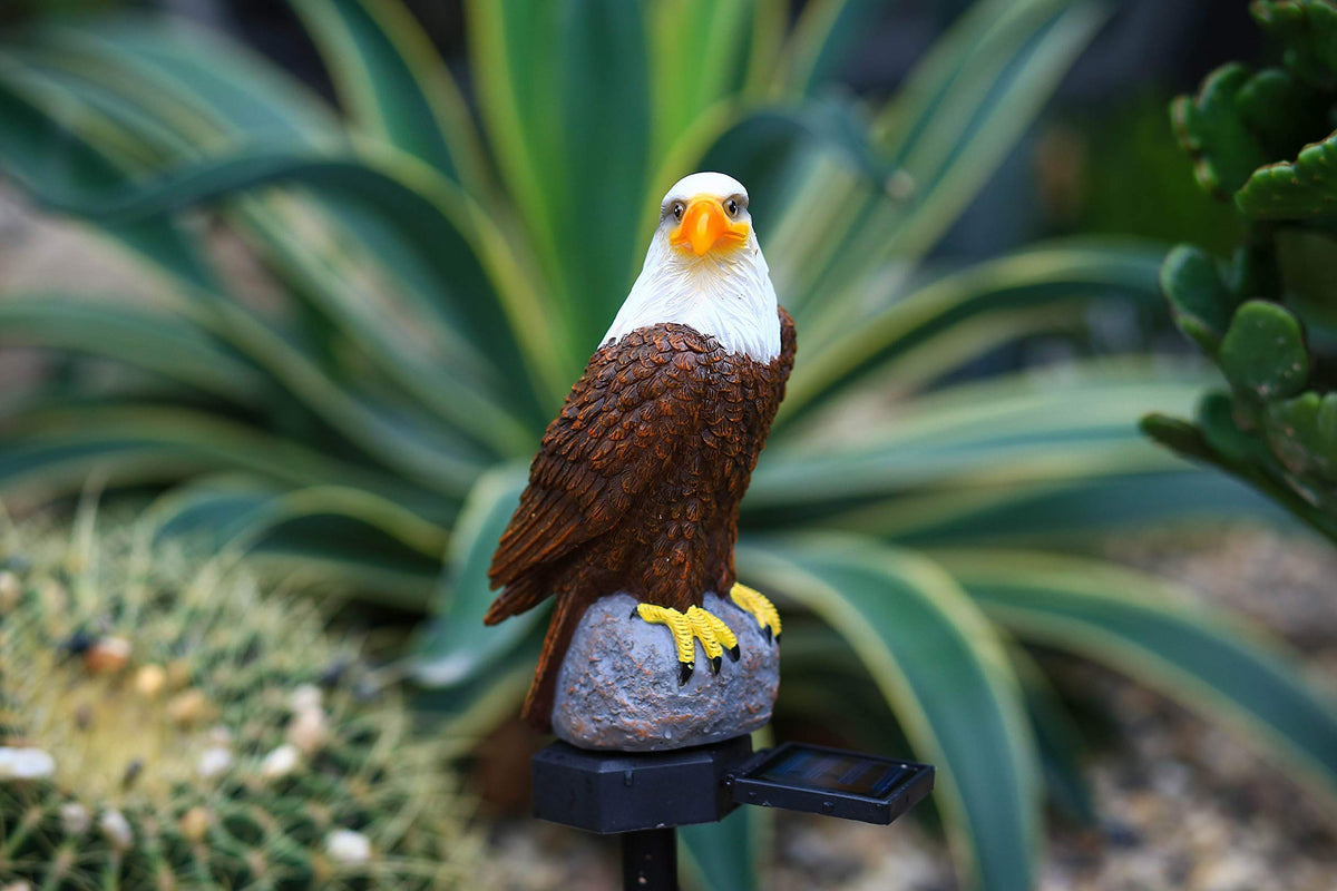CHUANGFENG eagle light on dusk creates welcoming outdoor glow.