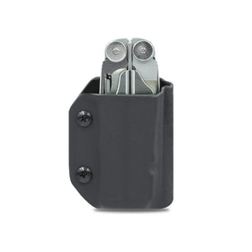 Slim, low-profile sheath hugs the hip comfortably.