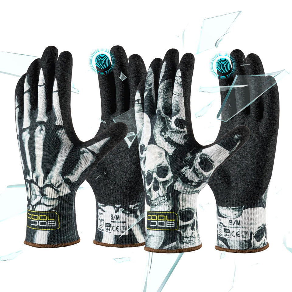 COOLJOB A4 cut-resistant gloves with palm coating for secure grip on wet surfaces.