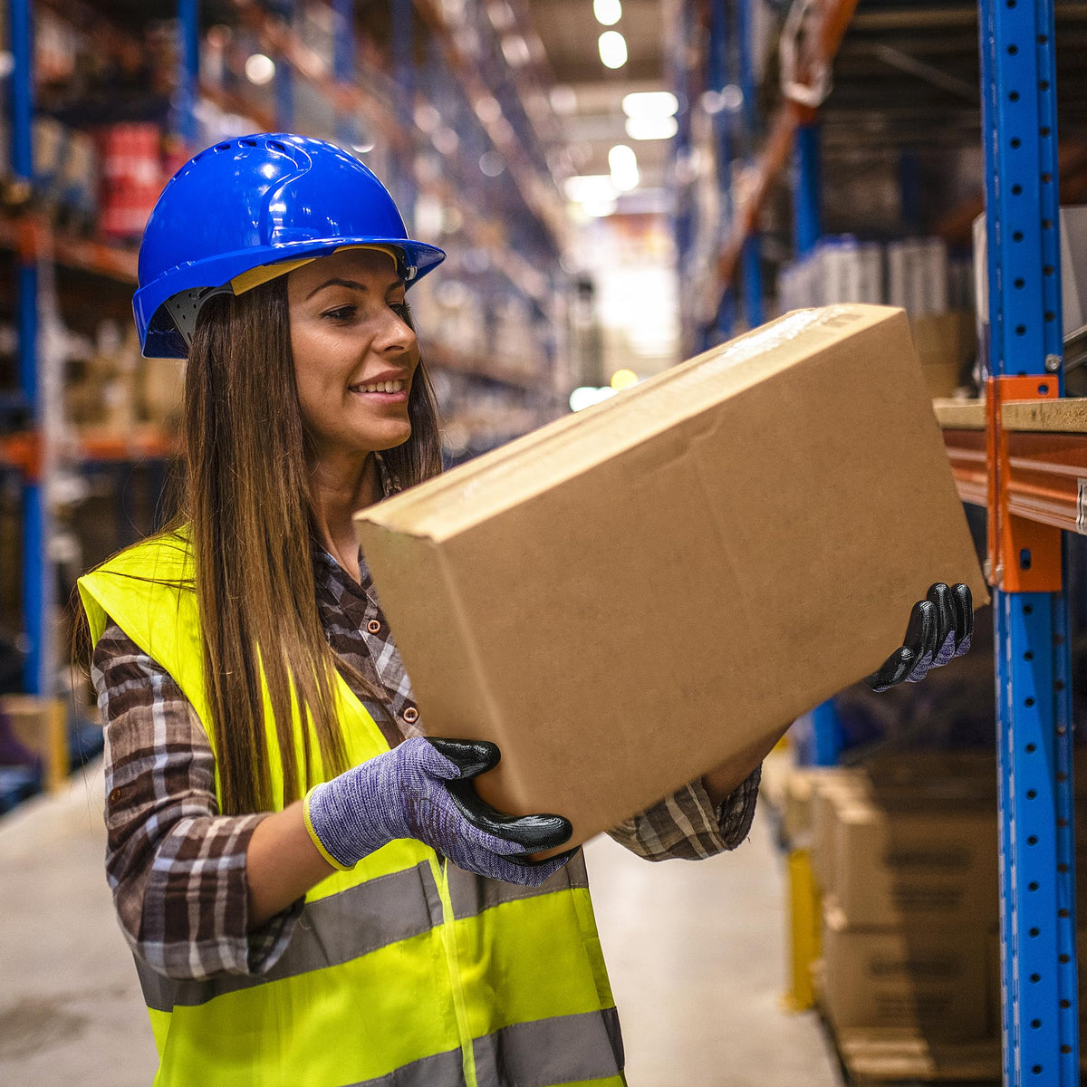 COOLJOB safety gloves with seamless knit cuff for easy on and off.