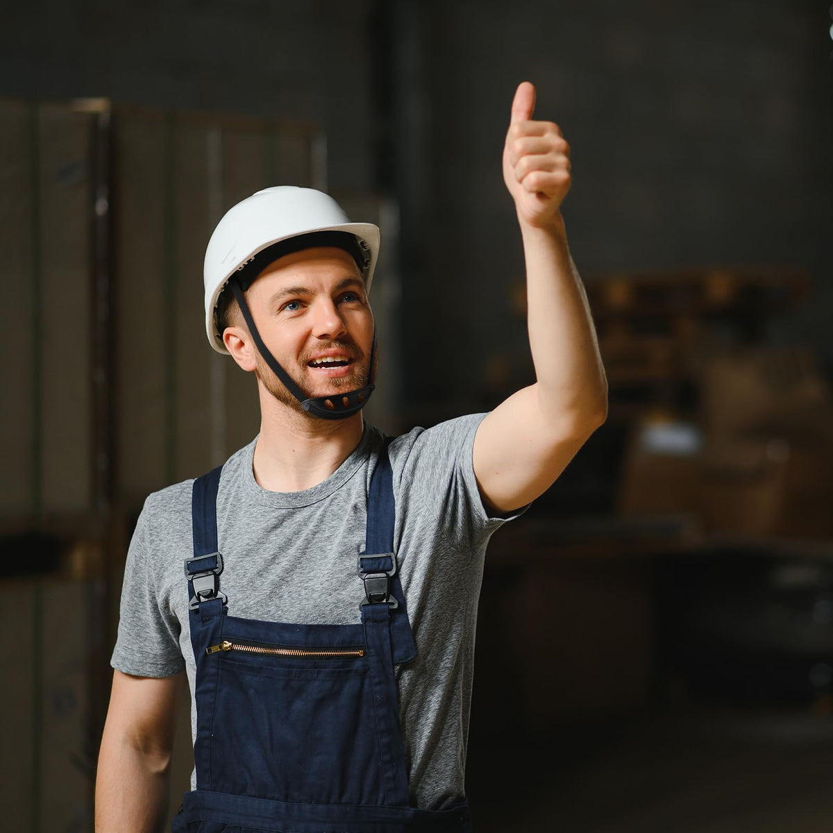 Cosblank universal-fit chin strap suitable for multiple industries and replacements.