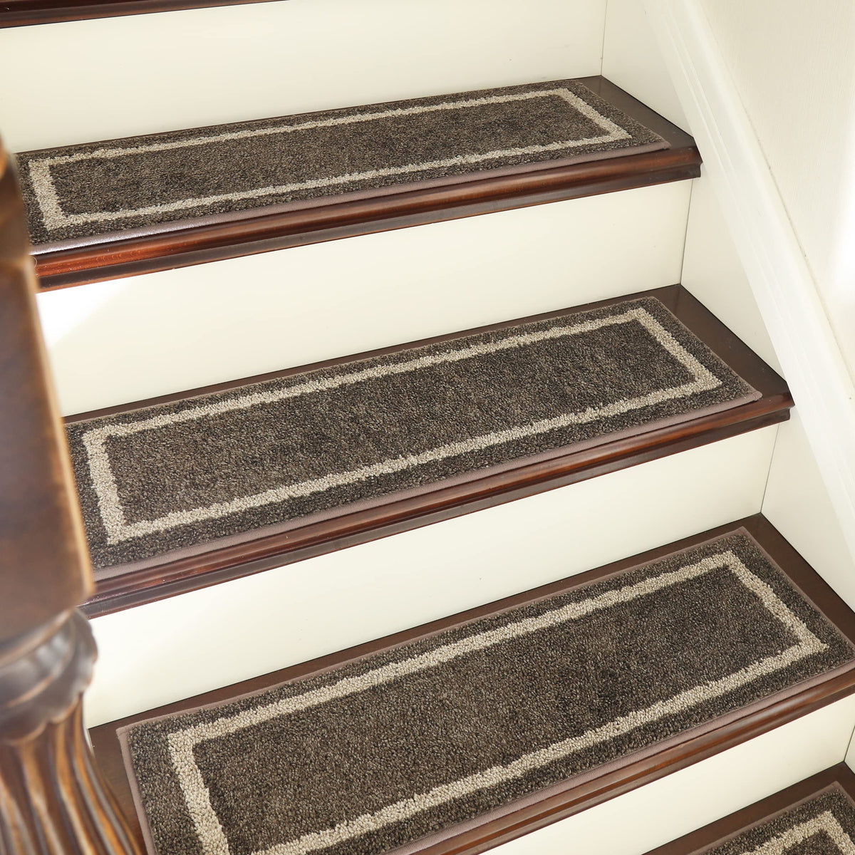 Cosy Homeer soft stair treads front view show grip and coverage