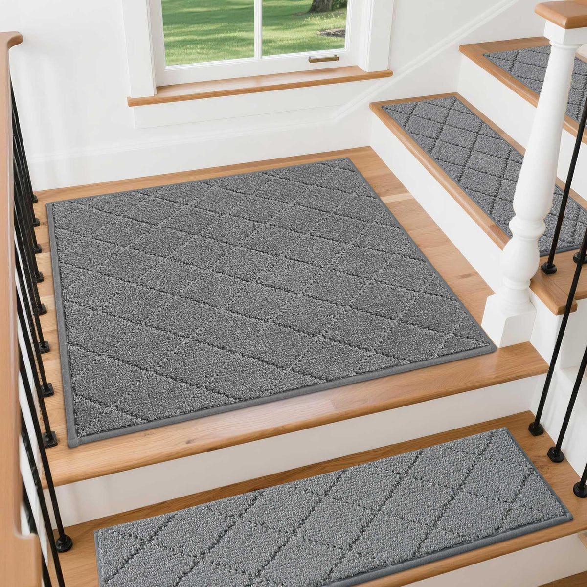 COSY HOMEER stair landing rug with non-slip backing for safer wooden stairs.