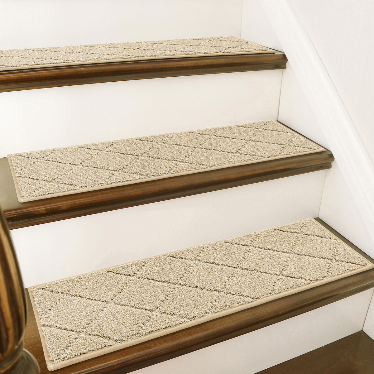 COSY HOMEER wooden-step stair treads provide safer grip on stairs.