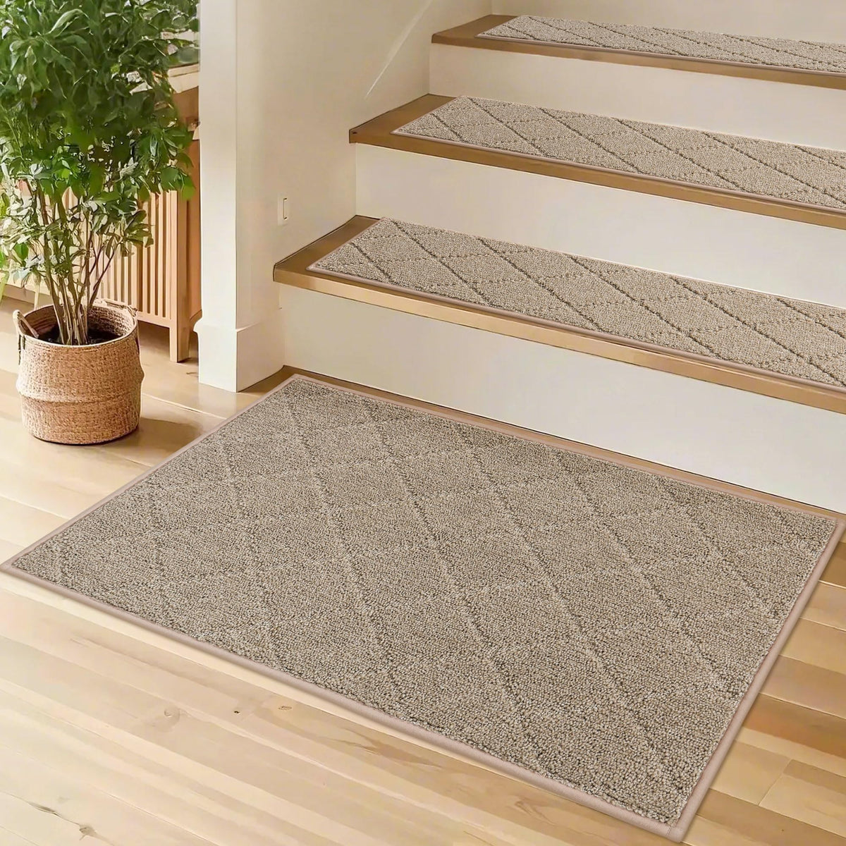 COSY HOMEER non-slip backing keeps wooden stairs secure