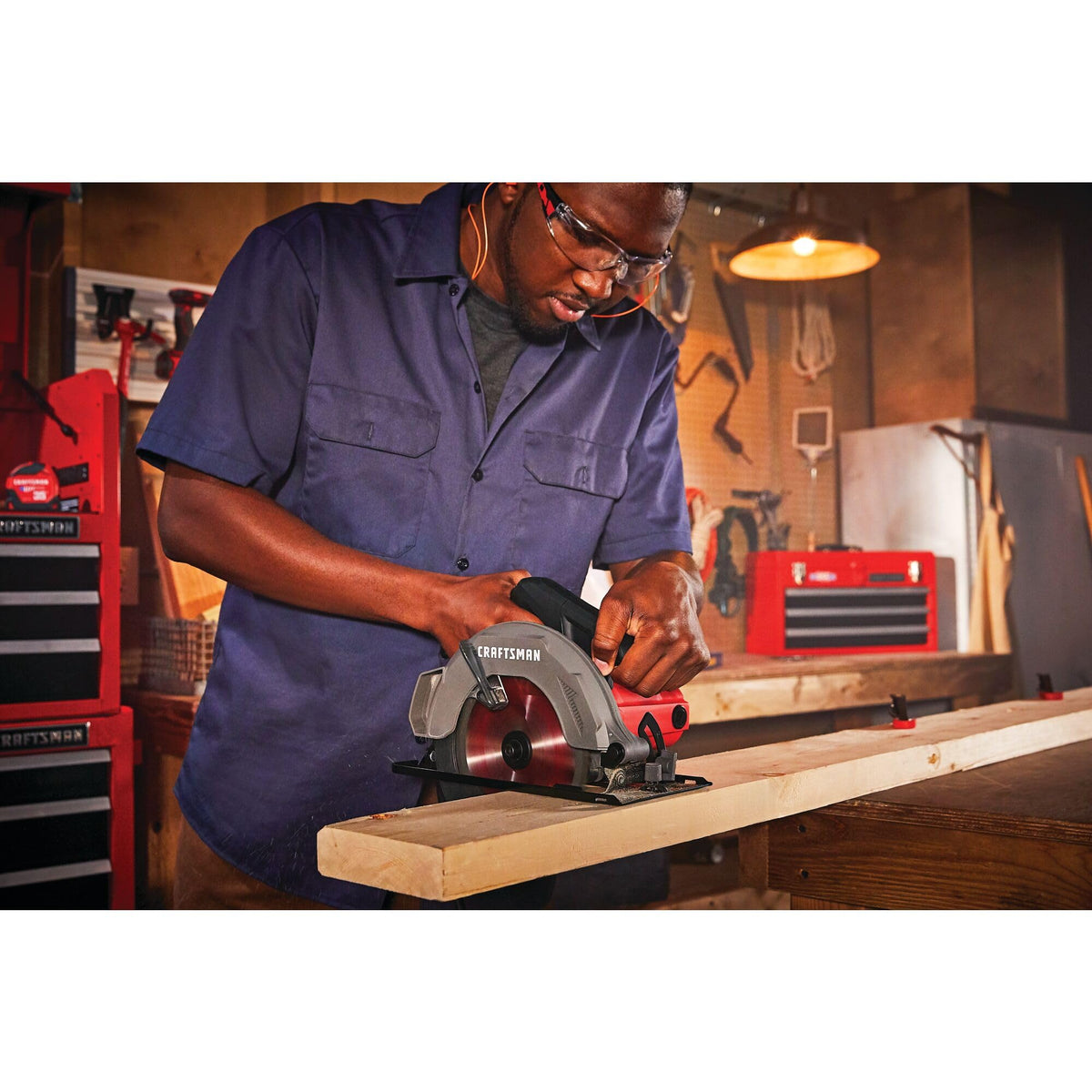 CRAFTSMAN circular saw with contoured overmolded handle for comfortable grip.