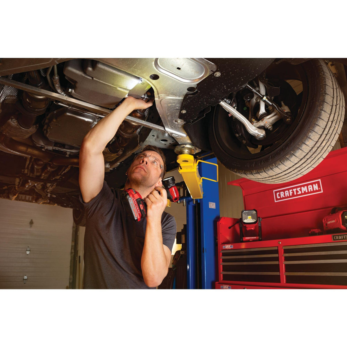Craftsman V20 LED work light compact design fits easily into a toolbox for portability.