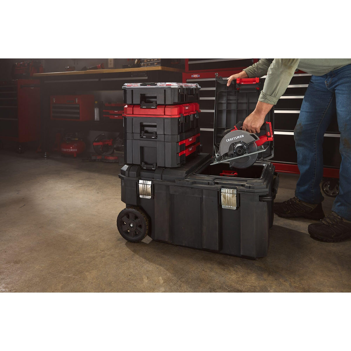 CRAFTSMAN VersaStack 30-Gallon Chest large capacity fits bulky tools