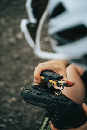 Crankbrothers M17 Gold Torx and screwdrivers for versatile field service.
