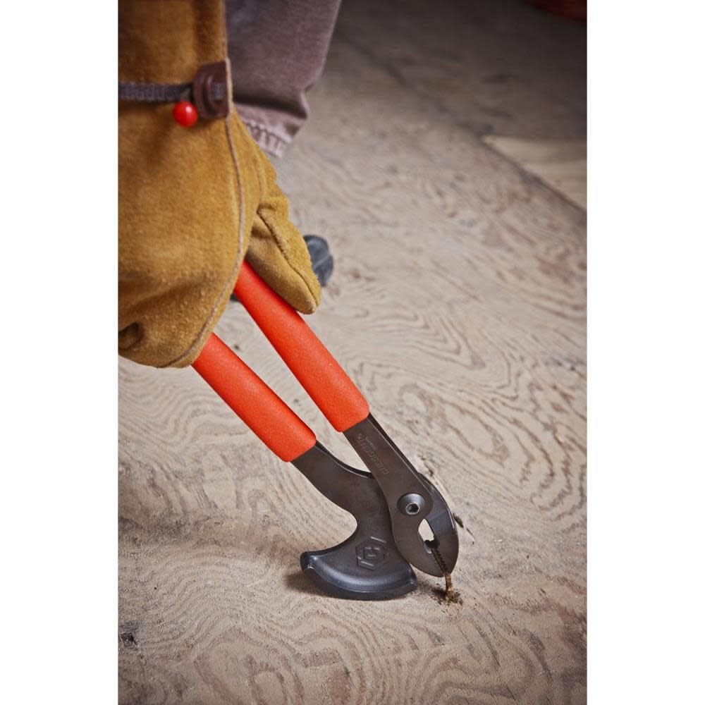 Crescent NP11 dual-handles enable quick nail removal on wood projects