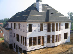CS Fabric Prime Wrap PR-4575 moisture-barrier helps prevent damp wall condensation.