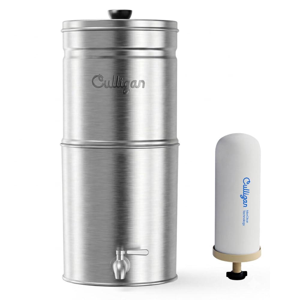 Culligan MaxClear bottle-dispensing illustrates easy pour and fresh-tasting water.