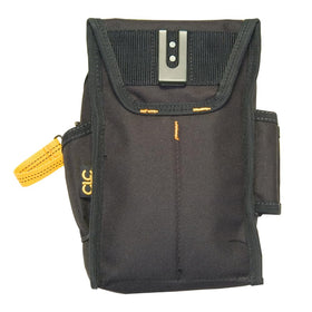Custom Leathercraft 1524 front pocket stores larger items for fast access.