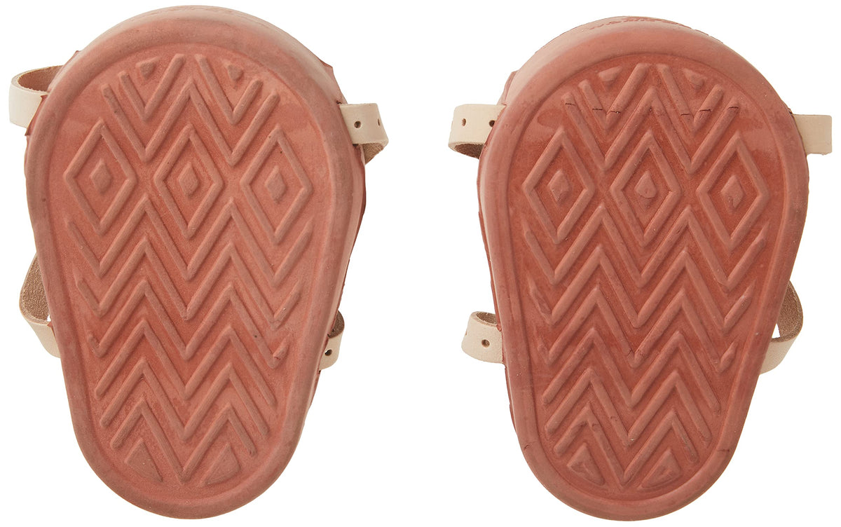 Custom Leathercraft 318 kneepads feature double adjustable straps with steel buckles for secure fit.