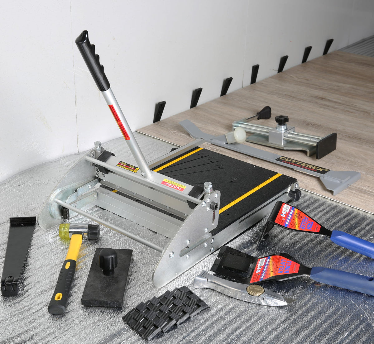 Cutterex two-step cut technique reduces jagged edges for clean results.