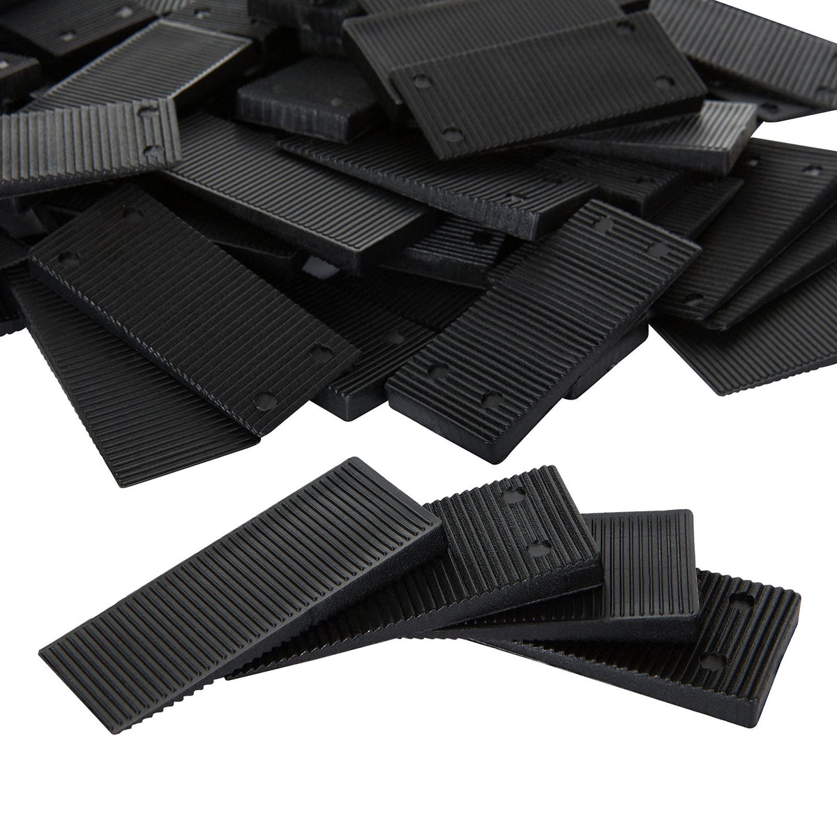 CYEAH 200-pack plastic shims for leveling with a grooved bottom that grips firmly.