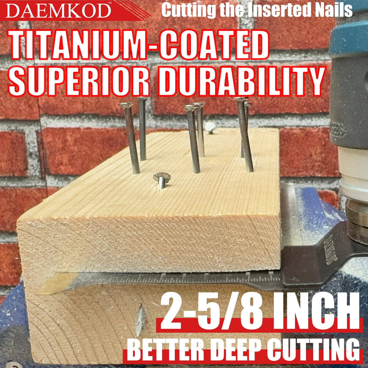 DAEMKOD blades cutting pipes, frames, and metal surfaces