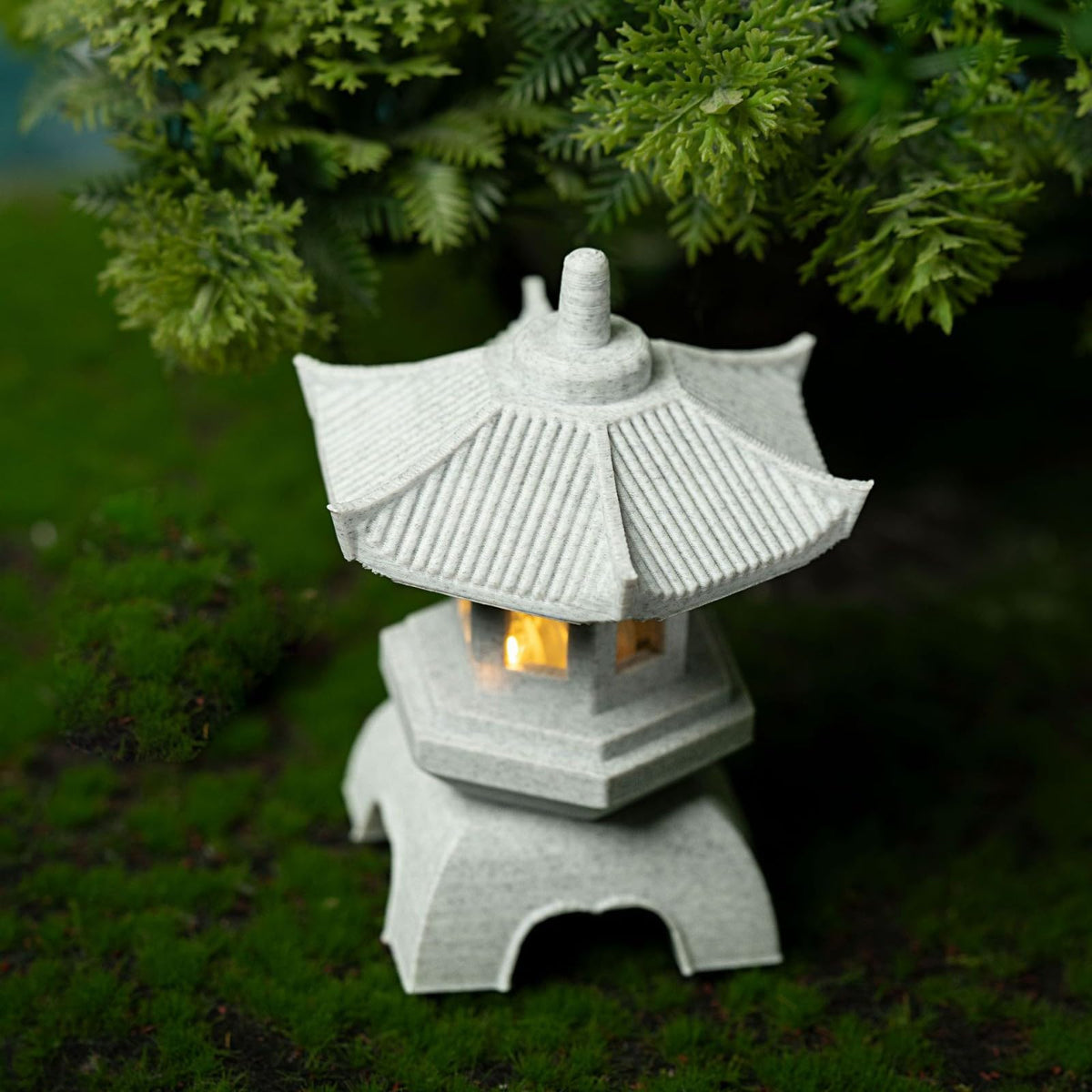 Daisylily zen garden accent lamp, complements fairy gardens and terrariums.