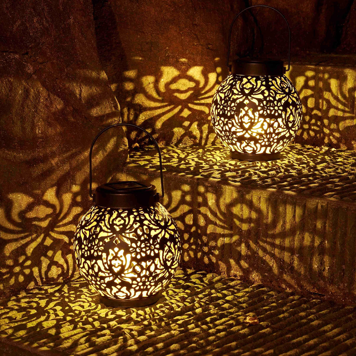 DAMAYCA 5-5x6-3 inch lantern suits small spaces