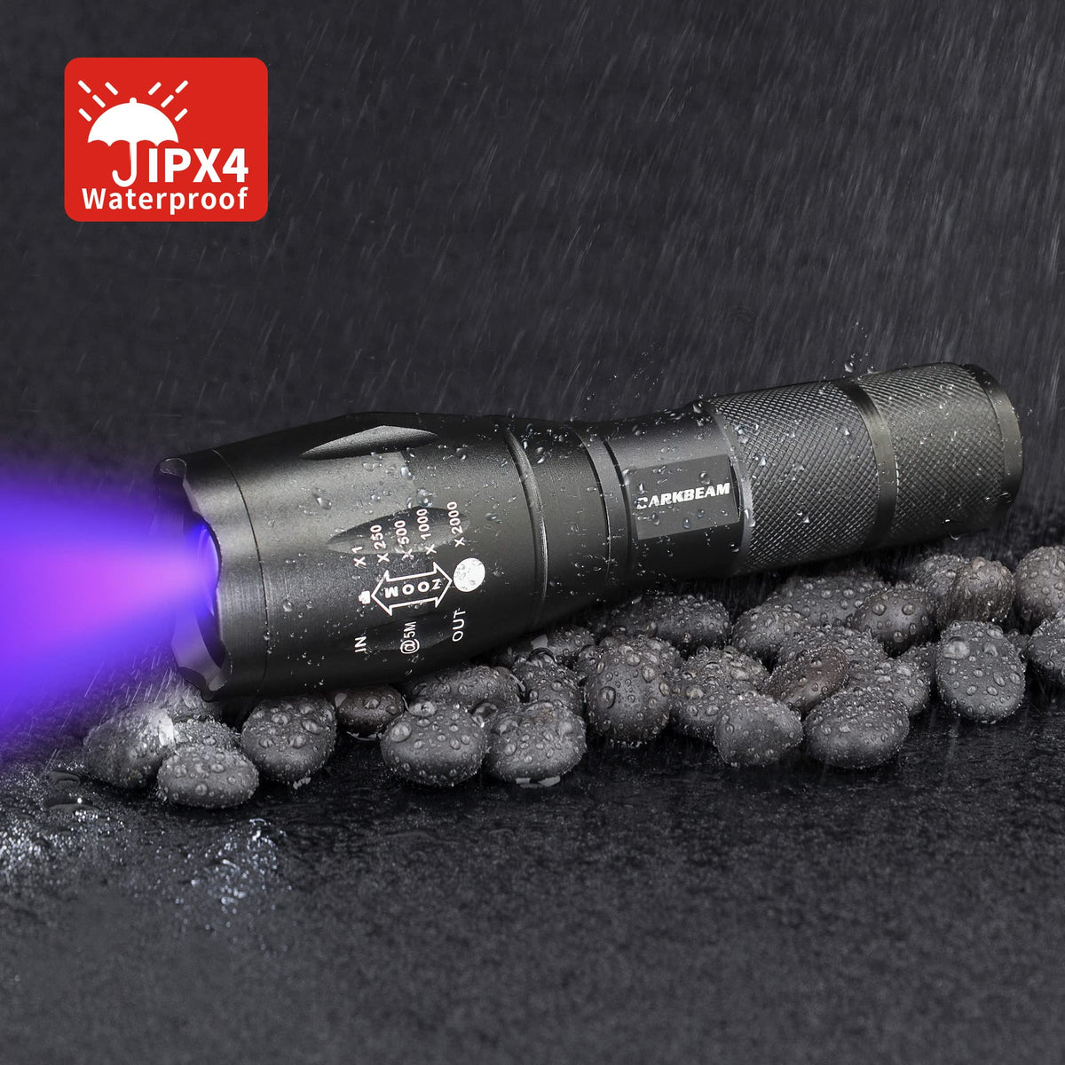 DARKBEAM A100 uses three AAA batteries, included in the package.