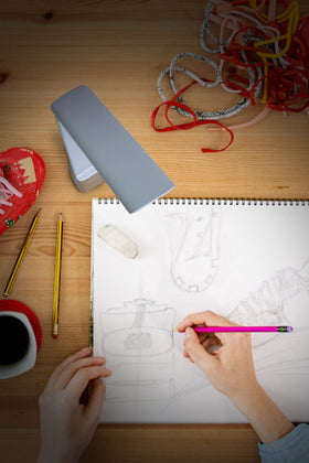 Daylight Smart Go LED lamp delivers authentic daylight with 95+ CRI for precise color.
