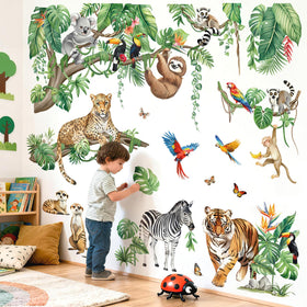 DecalMile XXL safari animals wall sticker image, jungle scene for a playful nursery, easy to apply on clean walls.