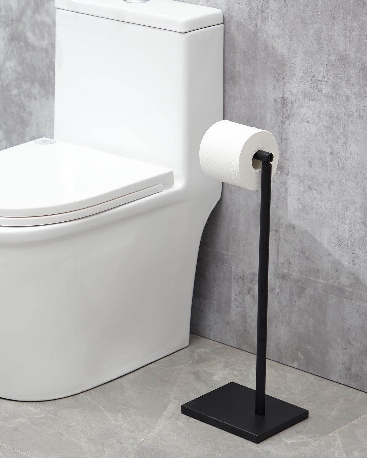 DECLUTTR fits jumbo and mega rolls for versatile use.