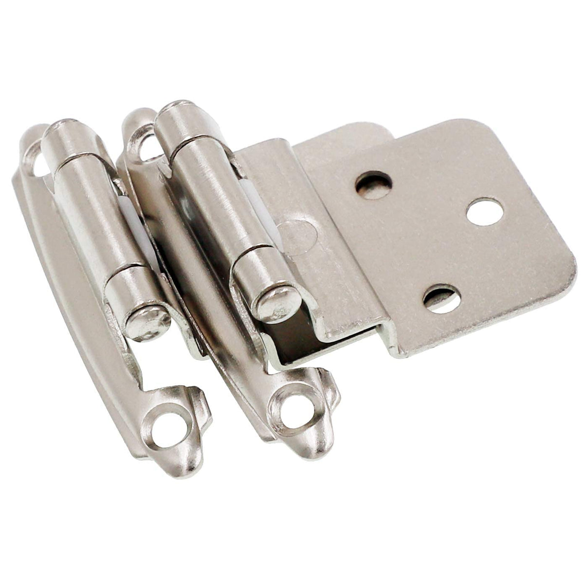 DecoBasics durable steel core and nickel coating resist rust on busy cabinets.