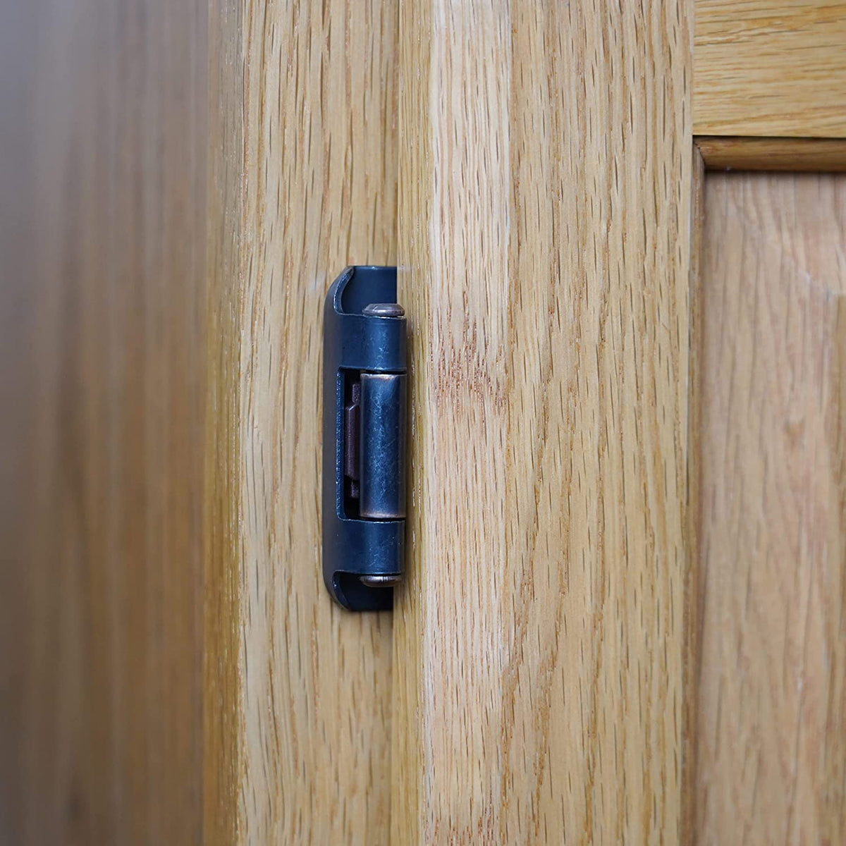 Decobasics oil rubbed bronze hardware enhances cabinet aesthetics.