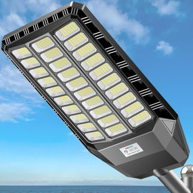 Deepn solar street light front view demonstrates bright coverage for parking lots.