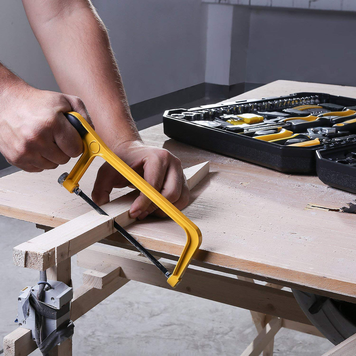 DEKOPRO diamond-design case adds stylish, dirt-resistant protection