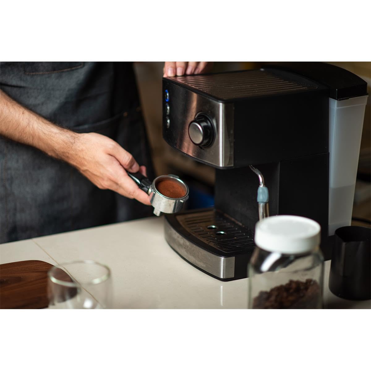 De'Longhi DLSC002 compatibility with ECAM and BCO lines supports espresso care.