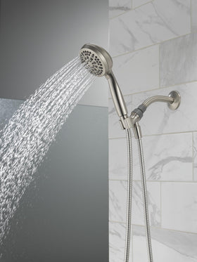 Delta 75511SN touch-clean spray holes simplify mineral residue removal.