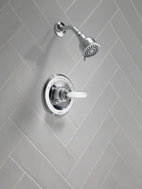 Delta Brilliance finish close-up in chrome resists corrosion and color fading.