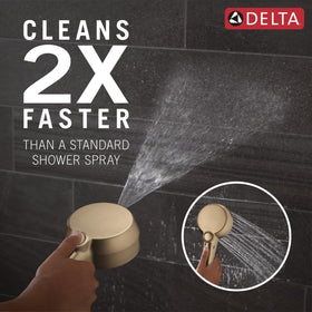 Delta In2ition handheld detachable hose for flexible rinsing