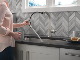 Delta Keele pull-down sprayer offers flexible reach for cleaning