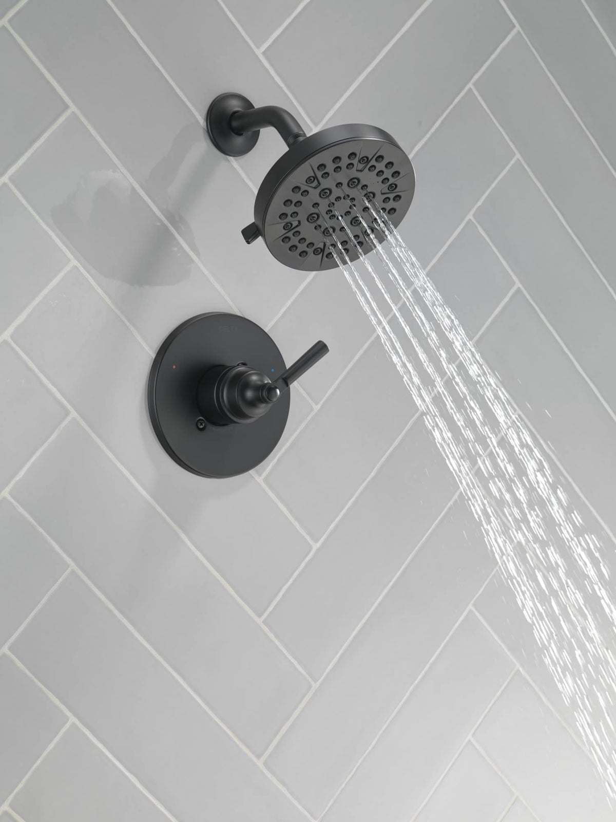 Delta Saylor 14 Series full body spray demonstration highlights spa-like experience