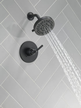 Delta Saylor 14 Series full body spray demonstration highlights spa-like experience