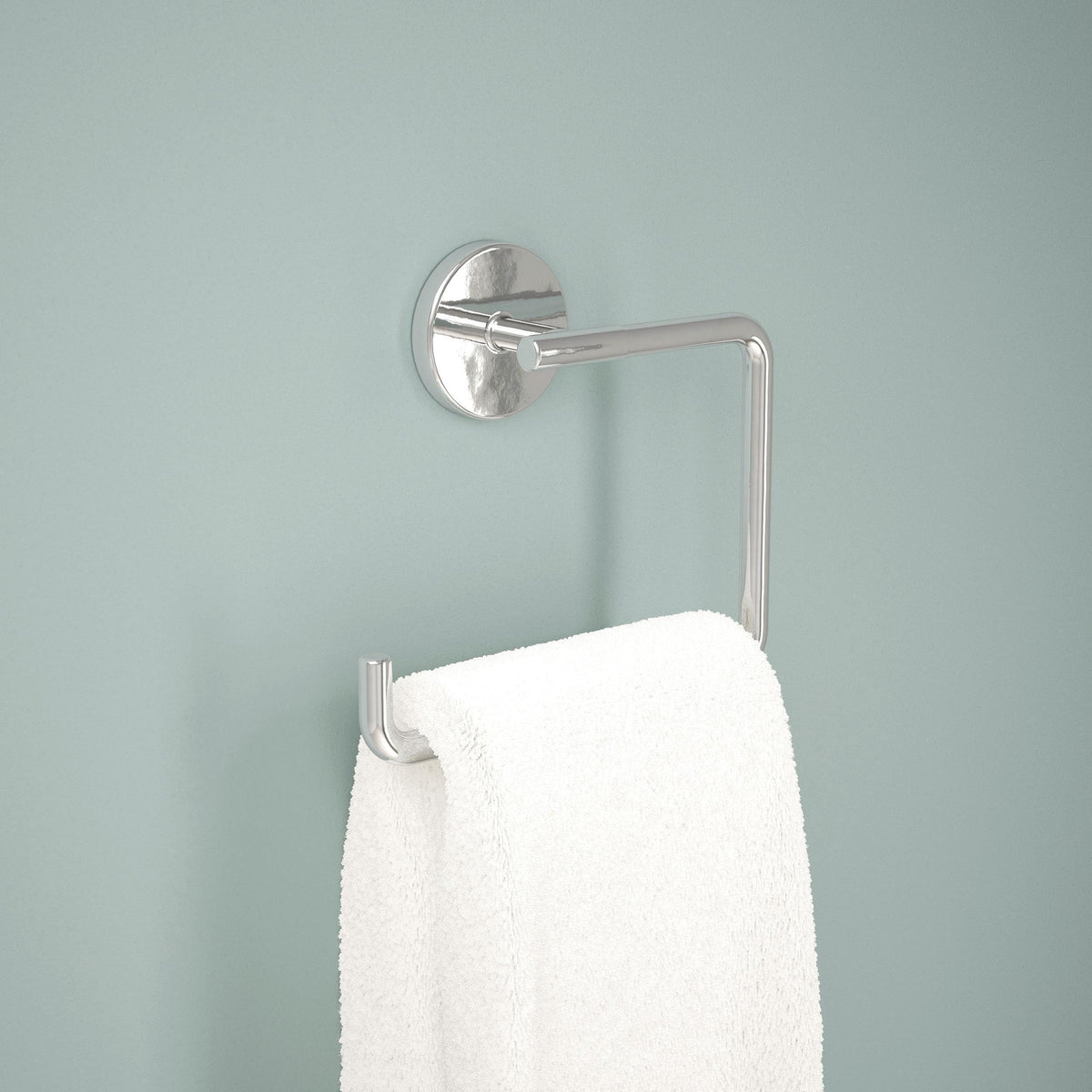 Delta Trinsic chrome finish close-up showing durable zinc construction.