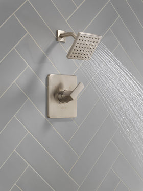 Delta Velum 14 Series handle in brushed nickel for precise control.