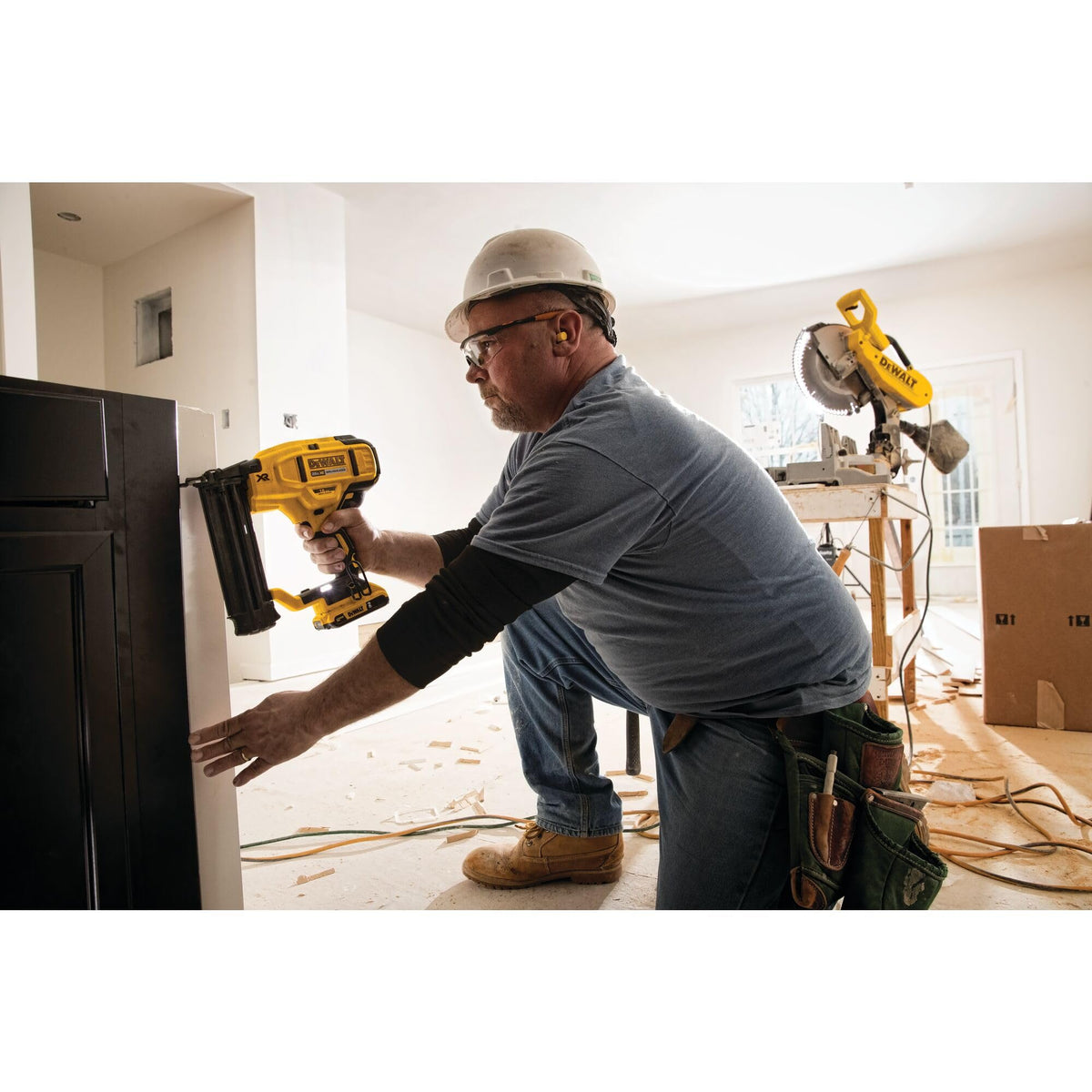 DEWALT DCN680D1 side profile highlights compact design for comfortable operation