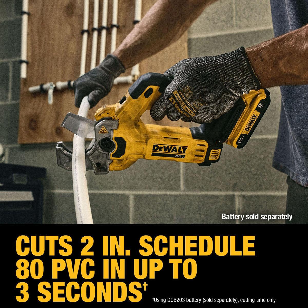 Up to 400 cuts per charge keep work sessions productive.