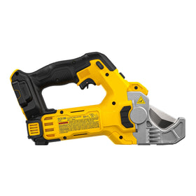Ergonomic D-handle provides balanced control during long cuts.