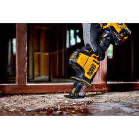 DEWALT ATOMIC 20V MAX reciprocating saw compact-design demonstrates portability