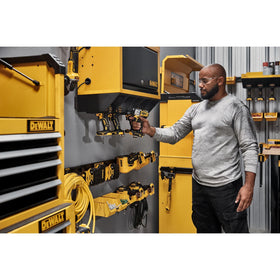 Rail capacity of 20 lbs accommodates multiple battery types