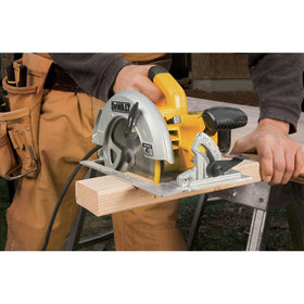 DEWALT DWE575SB circular saw depth of cut 2-9/16 inches